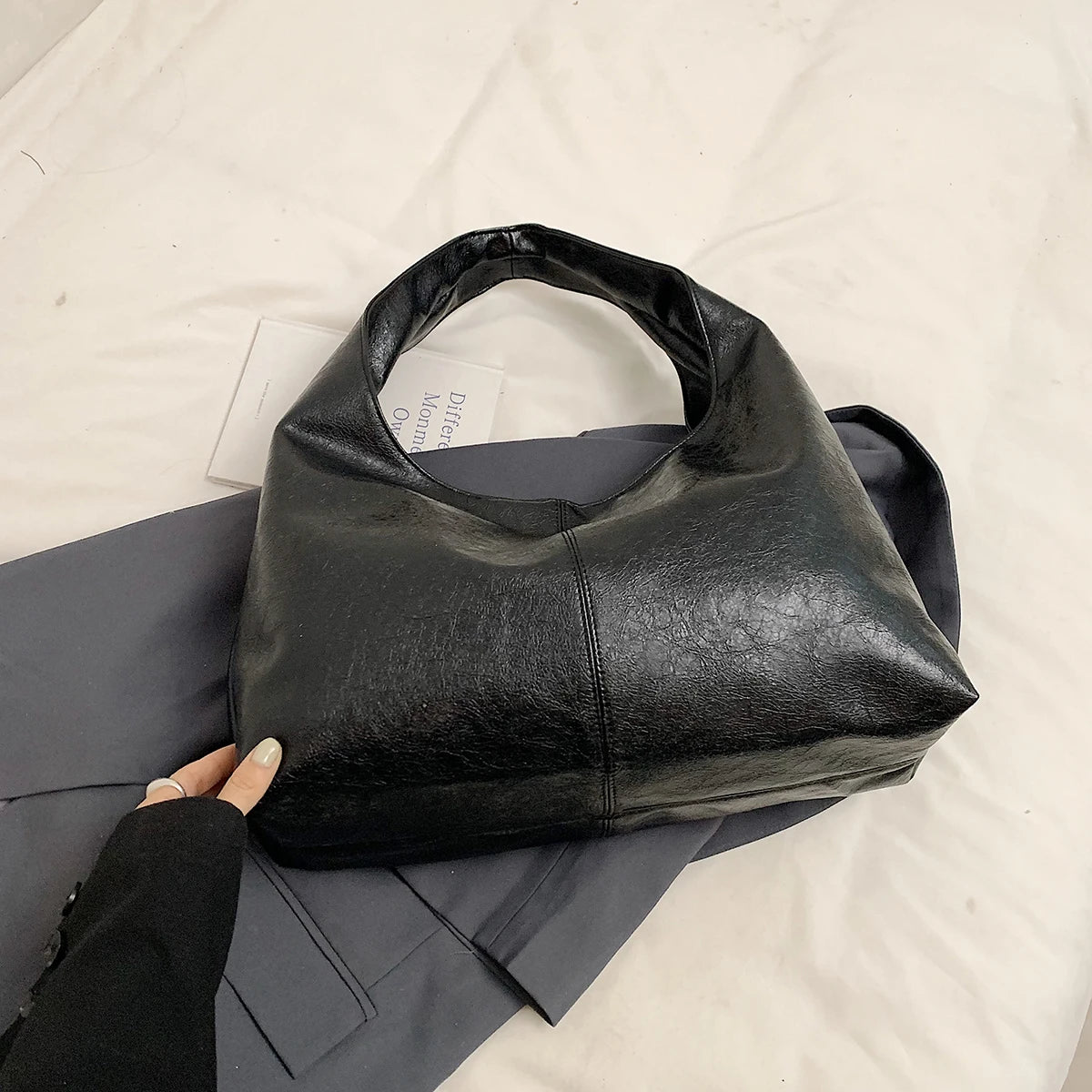 ElvaraHobo Shoulder Bag – Large PU Leather Underarm Handbag | Soft Baguette Purse | Everyday Women’s Bag