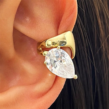 Avelisse Rhinestone Ear Clip – Women’s Gold-Colour Non-Piercing Earcuff | Geometric Sparkle Detail | Everyday Fashion Jewellery