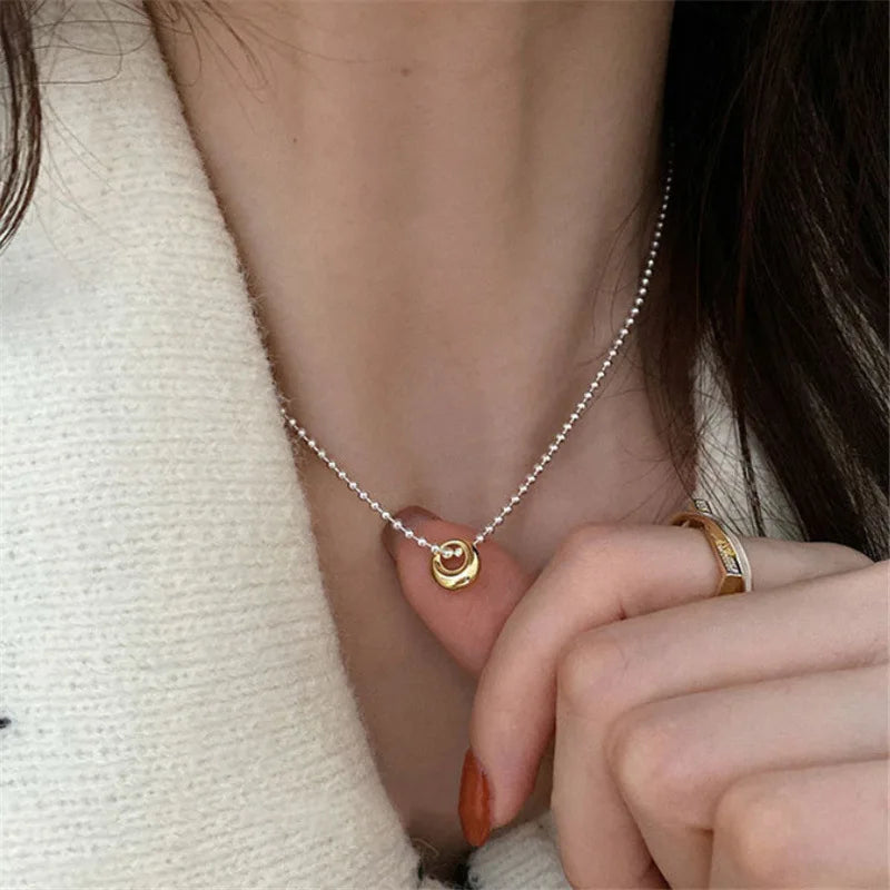 AmouraBead Geometric Heart Pendant Necklace – Vintage Beaded Choker | Minimalist Heart Jewellery | Women’s Statement Necklace