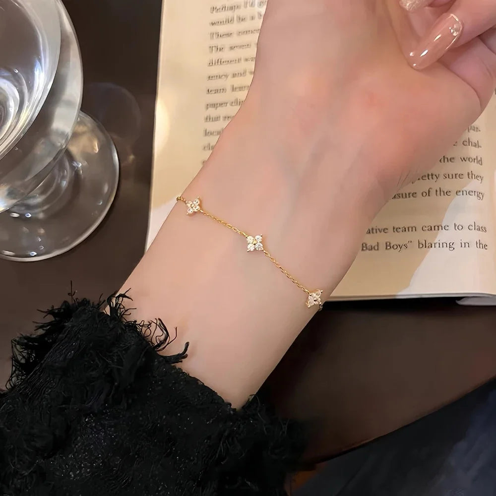 Aurelle Clover Zircon Necklace – 18K Gold-Plated Stainless Steel Chain | Four-Leaf Clover Jewellery | Elegant Women’s Gift