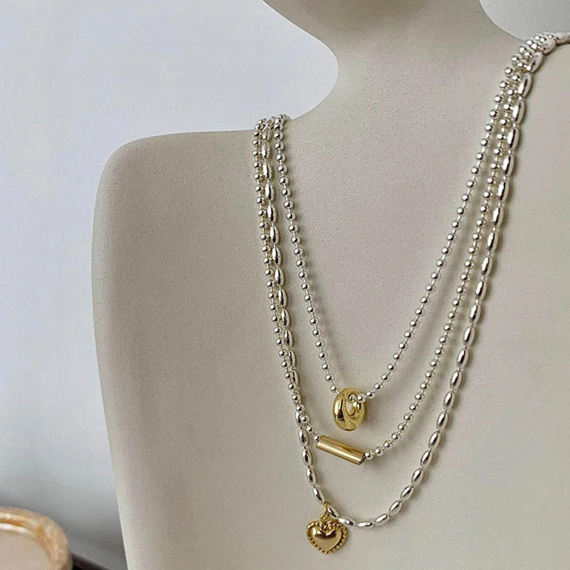 AmouraBead Geometric Heart Pendant Necklace – Vintage Beaded Choker | Minimalist Heart Jewellery | Women’s Statement Necklace