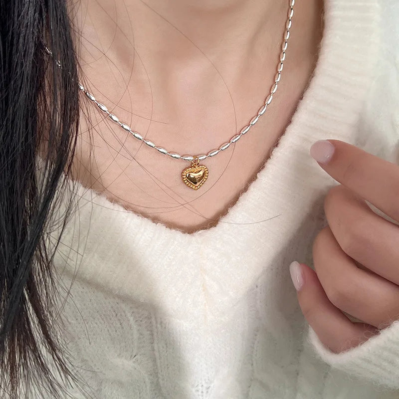 AmouraBead Geometric Heart Pendant Necklace – Vintage Beaded Choker | Minimalist Heart Jewellery | Women’s Statement Necklace