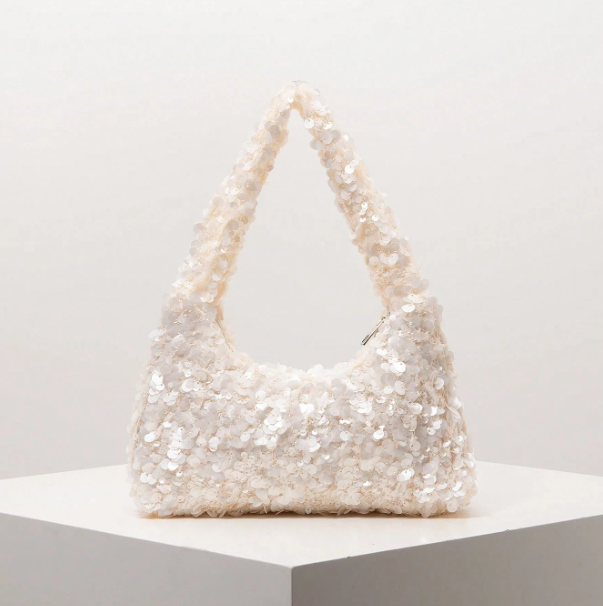Seravelle Textured Shoulder Bag