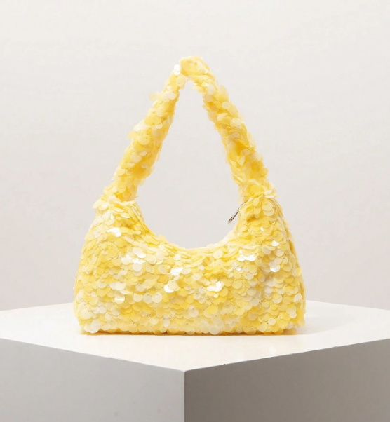 Seravelle Textured Shoulder Bag