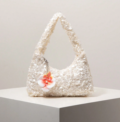 Seravelle Textured Shoulder Bag