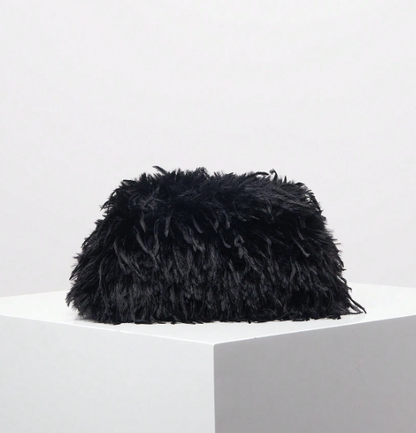 Amorette Fluffy Occasion Clutch