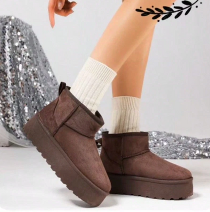 Brinelle Fur-Lined Platform Snow Boots – Women’s Suedette Winter Slip-On Shoes | Thick Sole & Cosy Lining | Autumn Winter Footwear