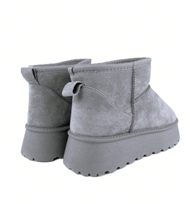 Brinelle Fur-Lined Platform Snow Boots – Women’s Suedette Winter Slip-On Shoes | Thick Sole & Cosy Lining | Autumn Winter Footwear
