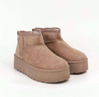 Brinelle Fur-Lined Platform Snow Boots – Women’s Suedette Winter Slip-On Shoes | Thick Sole & Cosy Lining | Autumn Winter Footwear