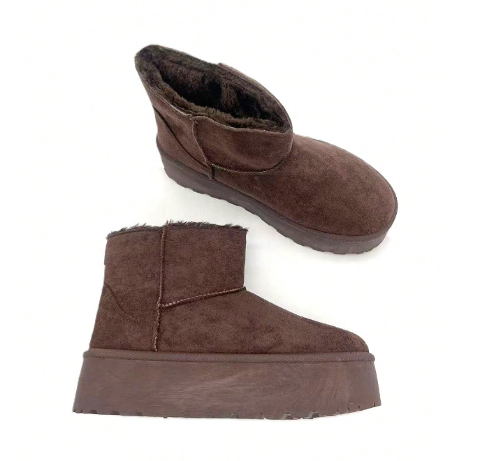 Brinelle Fur-Lined Platform Snow Boots – Women’s Suedette Winter Slip-On Shoes | Thick Sole & Cosy Lining | Autumn Winter Footwear