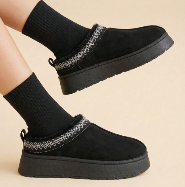 Velmora Fur-Lined Platform Snow Boots – Women’s Suedette Winter Slip-On Boots | Thick EVA Sole | Cosy Autumn Winter Footwear