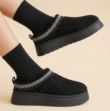Velmora Fur-Lined Platform Snow Boots – Women’s Suedette Winter Slip-On Boots | Thick EVA Sole | Cosy Autumn Winter Footwear