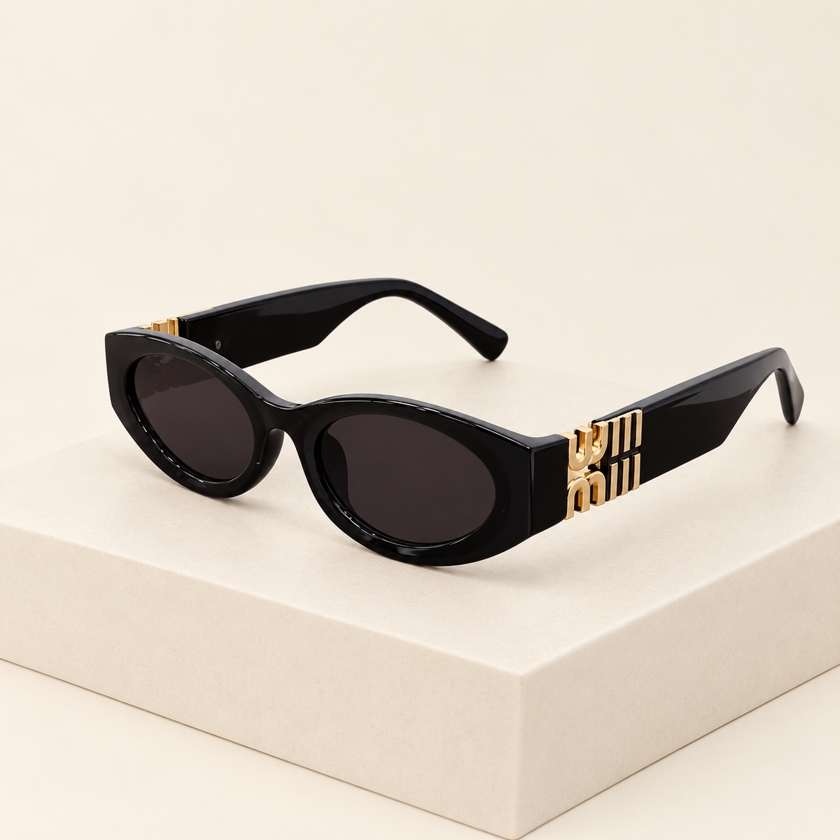 Solenne Retro Oval Sunglasses — no case / c1 — ivory studio photograph