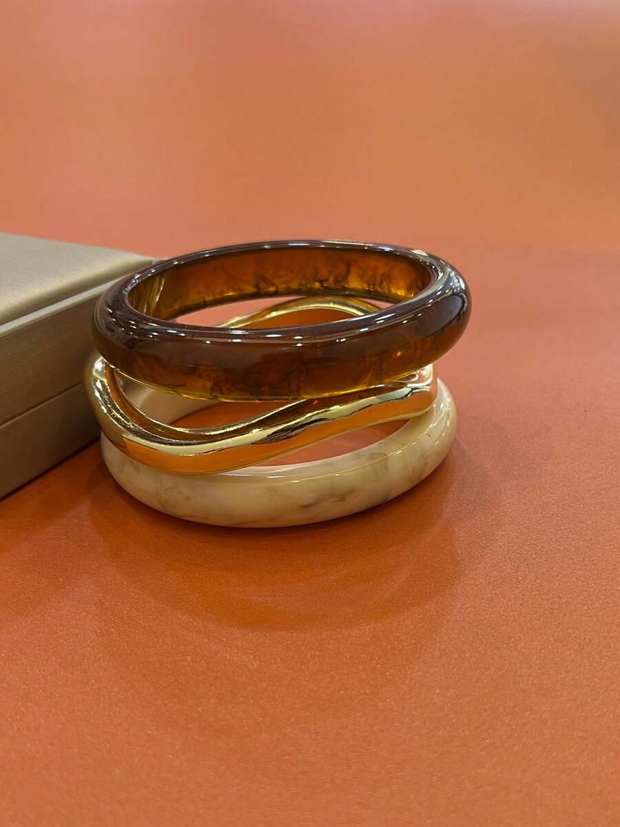Sienne Three-Piece Bangle Set – Ivory, Gold Tone & Tortoiseshell — Stacked set from above