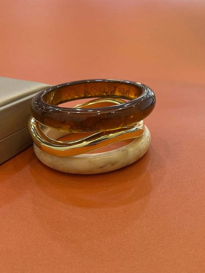 Sienne Three-Piece Bangle Set – Ivory, Gold Tone & Tortoiseshell — Stacked set from above